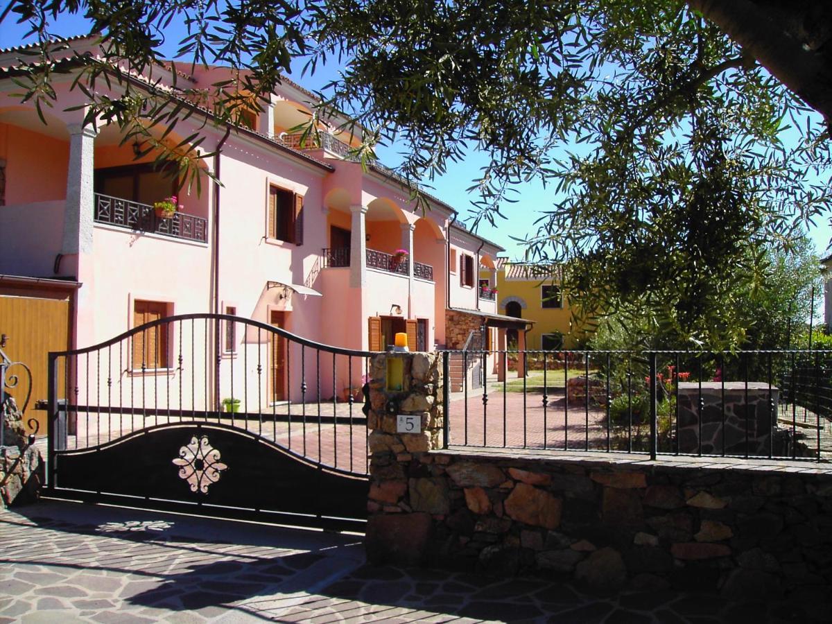 Lisa'S Lovely House Budoni Exterior photo